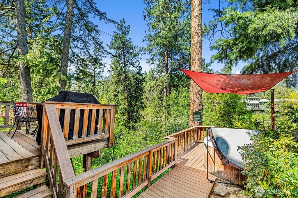 9864 E Leavenworth Road Leavenworth WA 98826