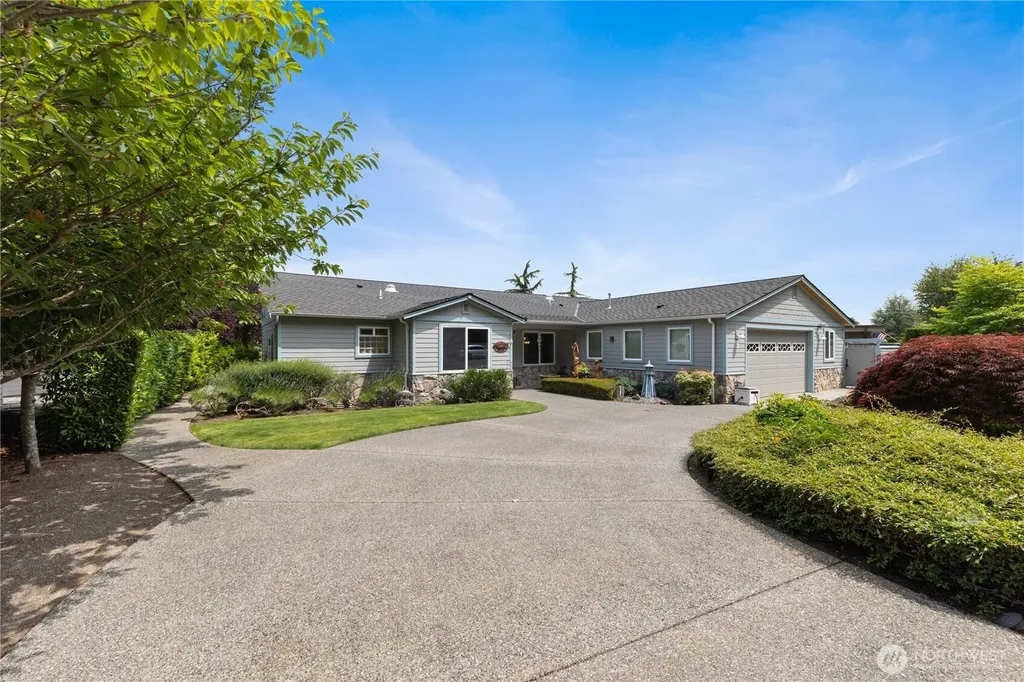 880 Shoshone Drive La Conner WA 98257