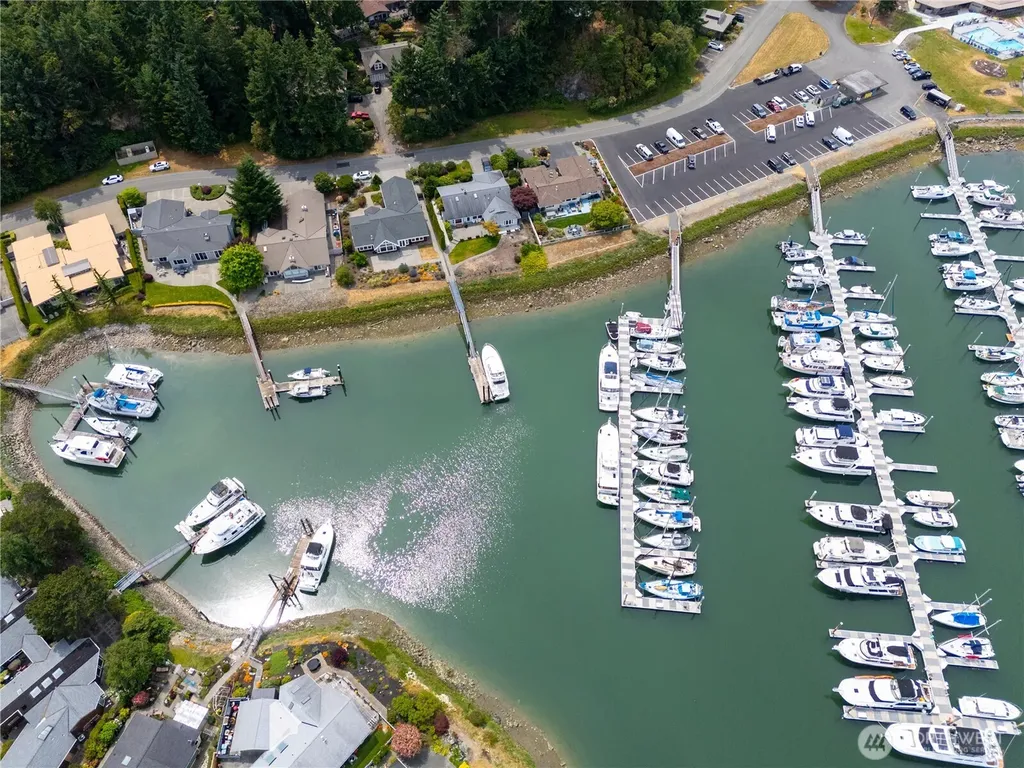 880 Shoshone Drive La Conner WA 98257