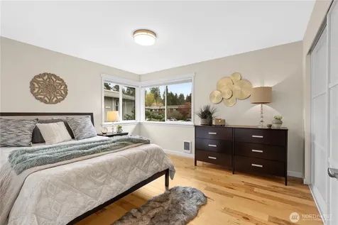 17404 NE 45th Street Redmond WA 98052