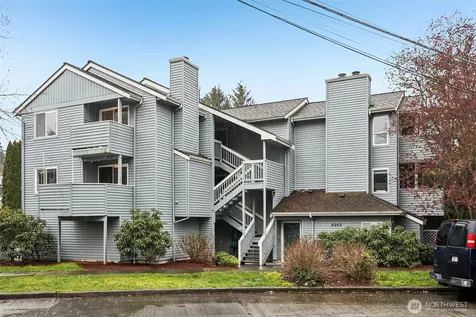 9242 Woodlawn Avenue N Seattle WA 98103