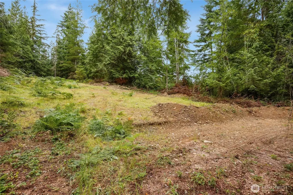 1171 W Camp Sundown Road Bremerton WA 98312