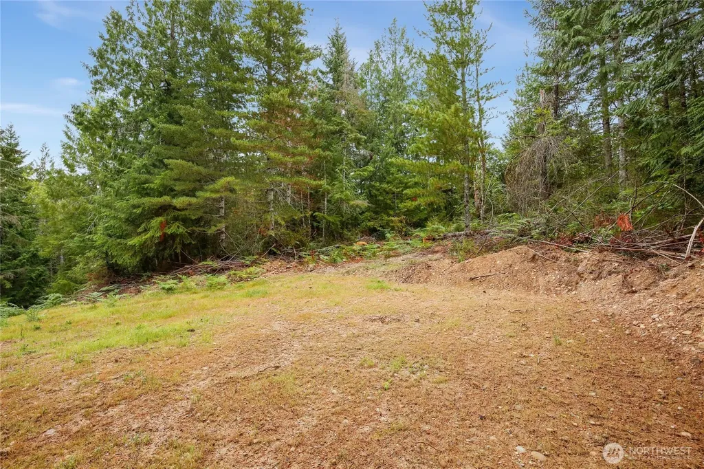 1171 W Camp Sundown Road Bremerton WA 98312