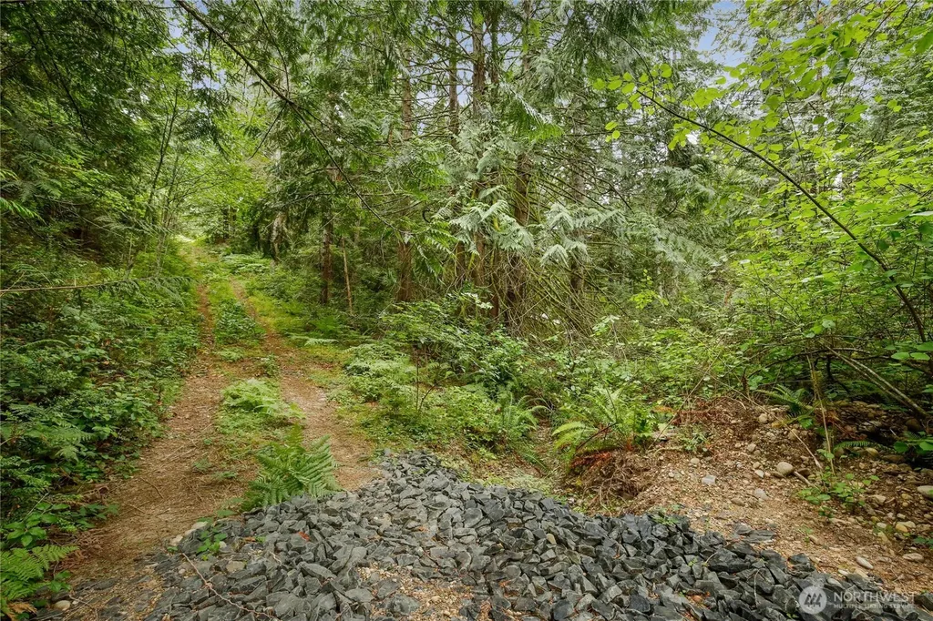 1171 W Camp Sundown Road Bremerton WA 98312