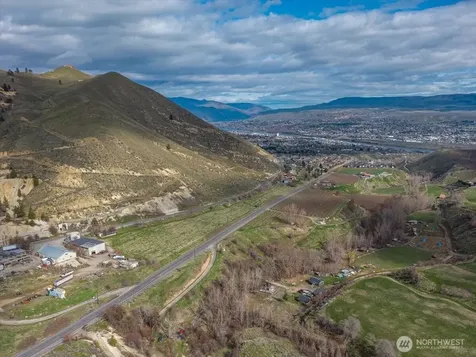 11 Methow Street Wenatchee WA 98801