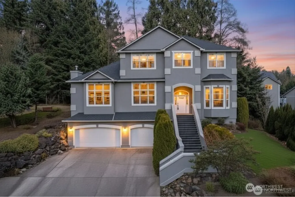 250 St James Place Longview WA 98632