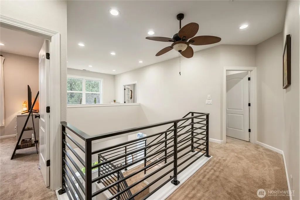 250 St James Place Longview WA 98632