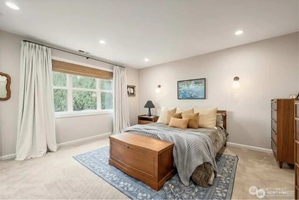 250 St James Place Longview WA 98632