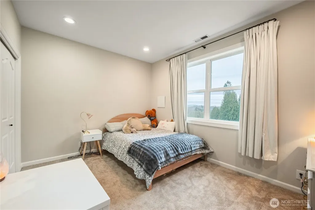 250 St James Place Longview WA 98632