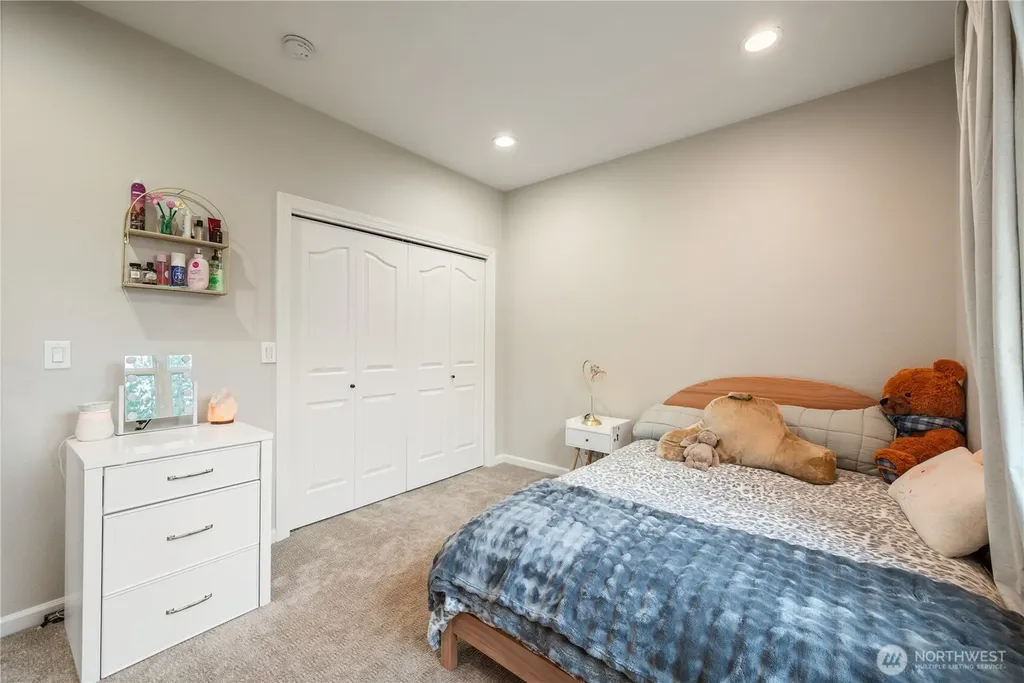 250 St James Place Longview WA 98632