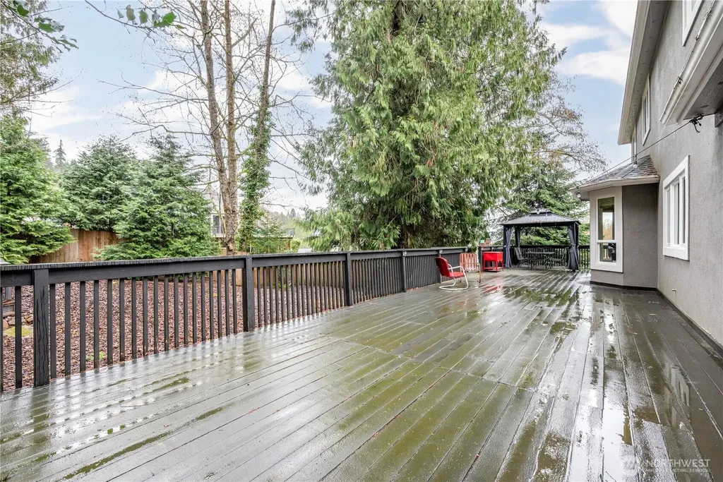 250 St James Place Longview WA 98632