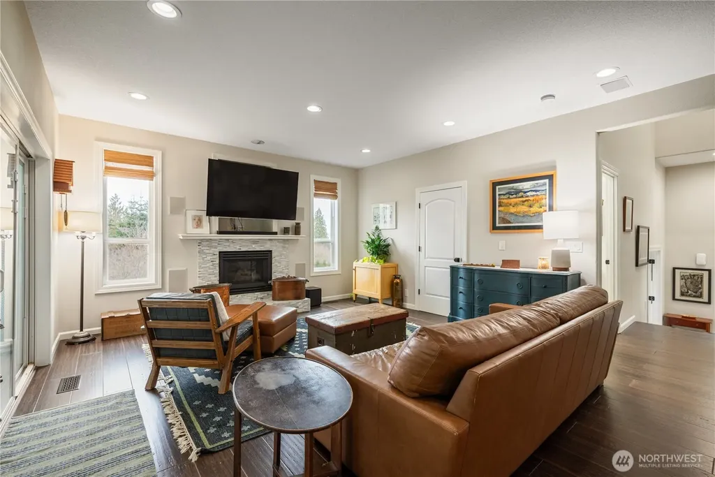 250 St James Place Longview WA 98632