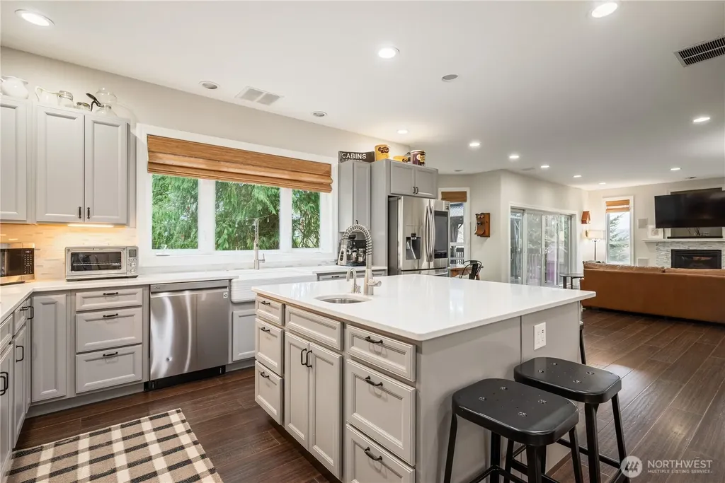 250 St James Place Longview WA 98632