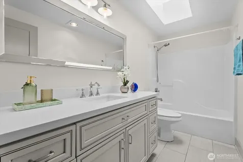 10501 SE 250th Place Kent WA 98031