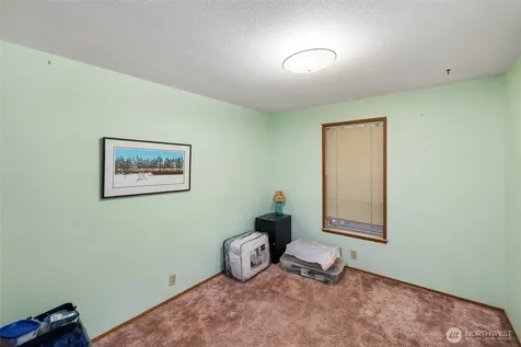 11122 127th Street Ct E Puyallup WA 98374
