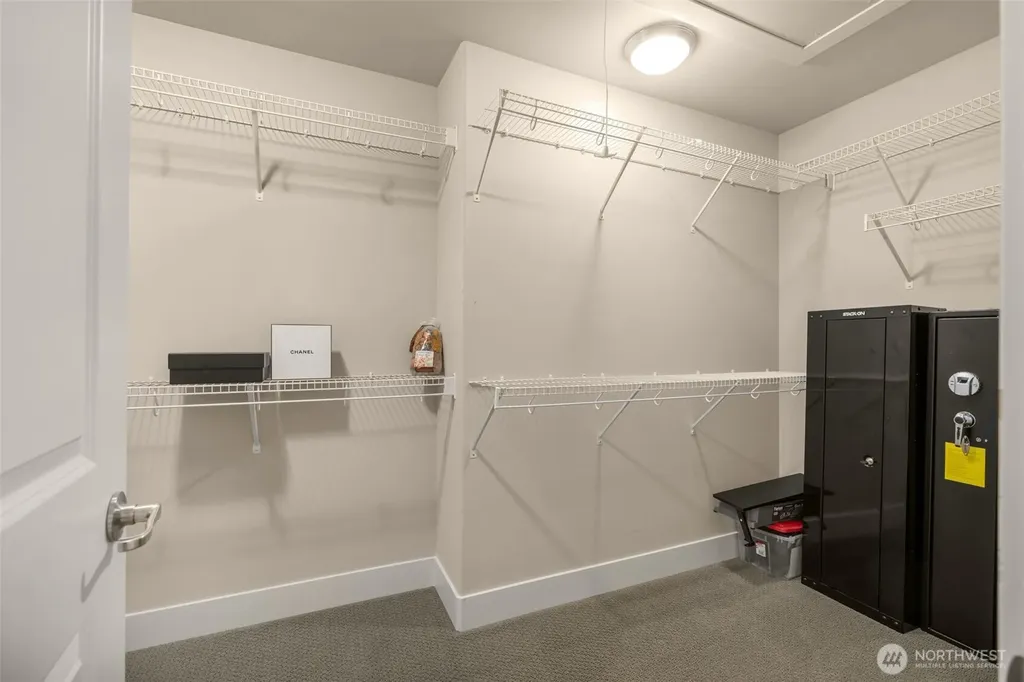 25812 SE 28th Place Sammamish WA 98075