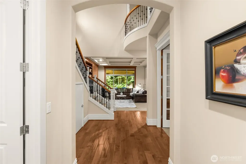 25812 SE 28th Place Sammamish WA 98075