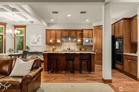 25812 SE 28th Place Sammamish WA 98075