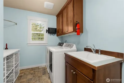 25812 SE 28th Place Sammamish WA 98075