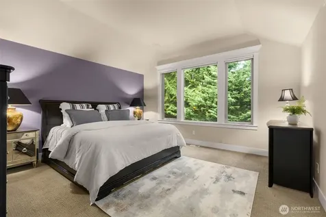 25812 SE 28th Place Sammamish WA 98075