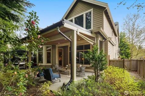 25812 SE 28th Place Sammamish WA 98075