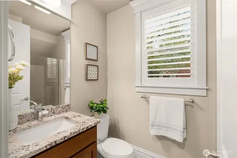 25812 SE 28th Place Sammamish WA 98075
