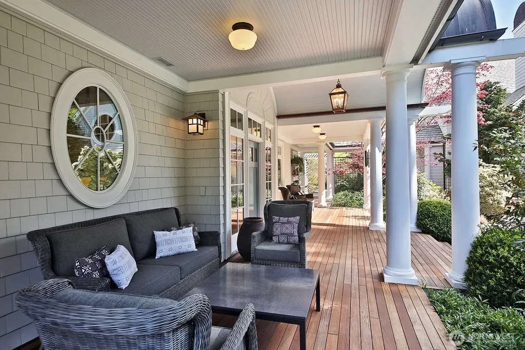 5021 Saratoga Road Langley WA 98260