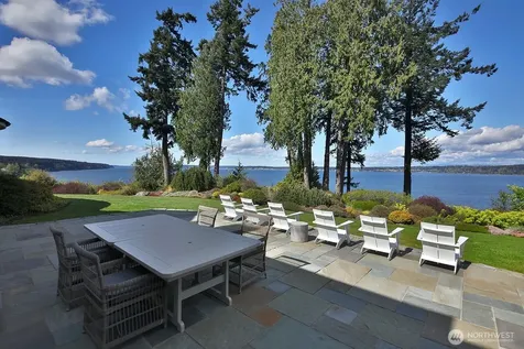 5021 Saratoga Road Langley WA 98260