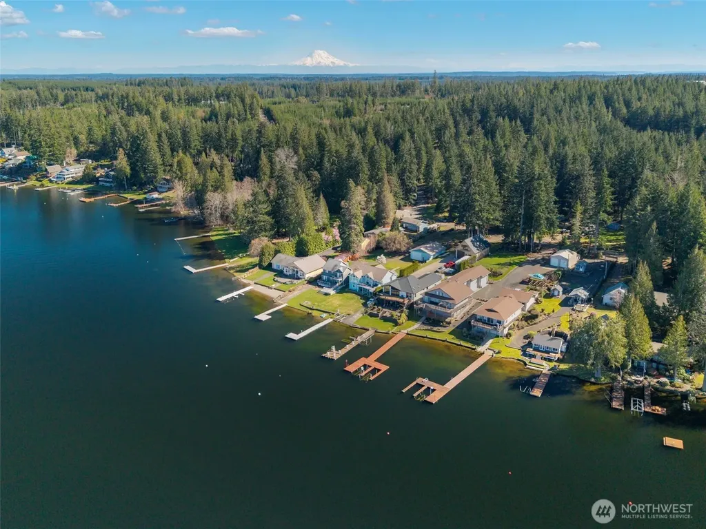 1961 E Mason Lake Drive E Grapeview WA 98546