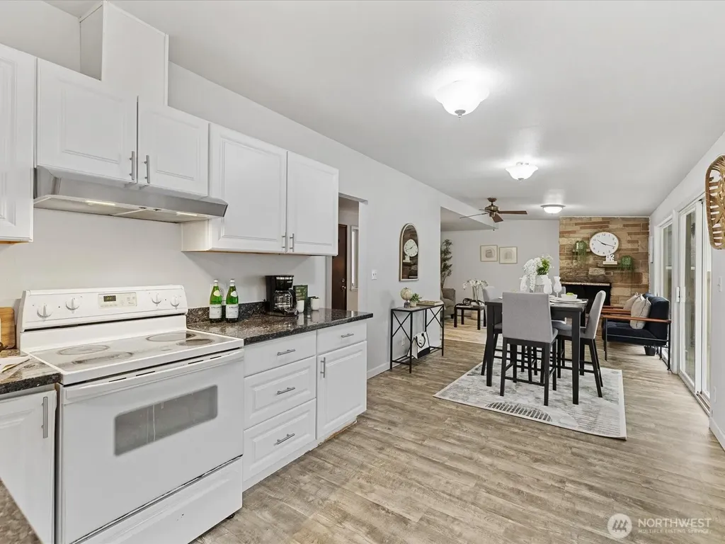 4911 97th Street E Tacoma WA 98446