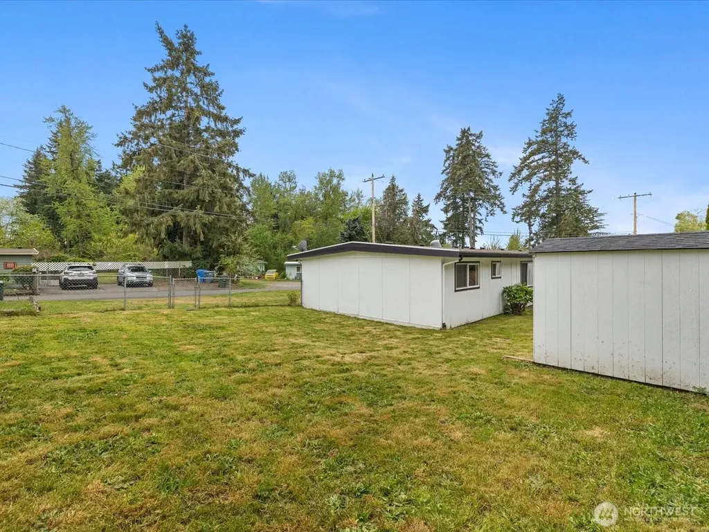 4911 97th Street E Tacoma WA 98446
