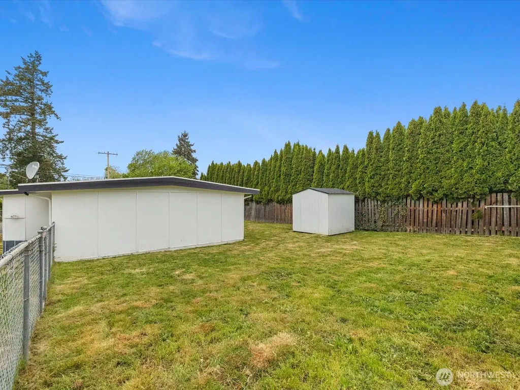4911 97th Street E Tacoma WA 98446