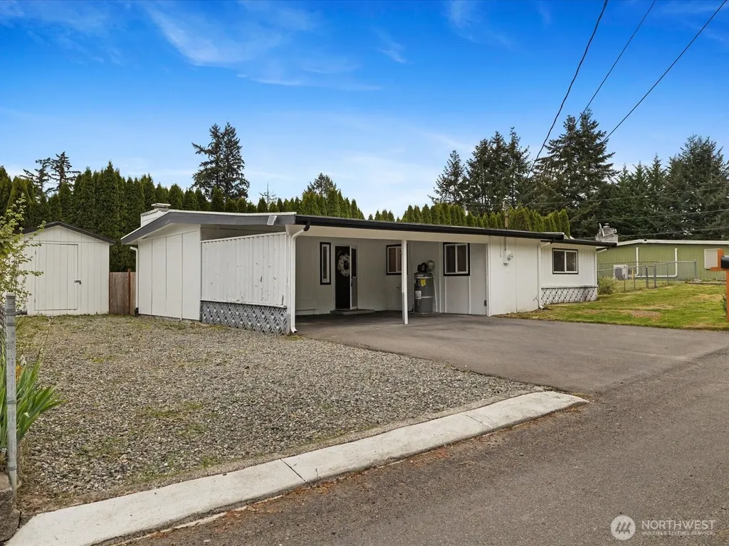 4911 97th Street E Tacoma WA 98446