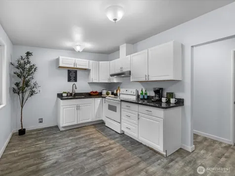 4911 97th Street E Tacoma WA 98446
