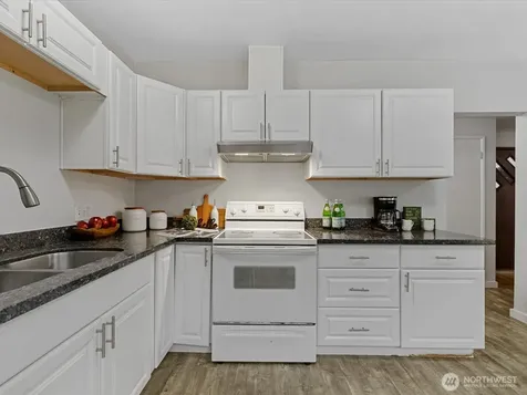 4911 97th Street E Tacoma WA 98446