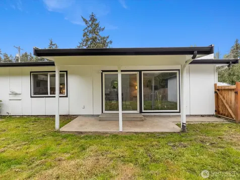 4911 97th Street E Tacoma WA 98446