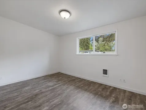 4911 97th Street E Tacoma WA 98446