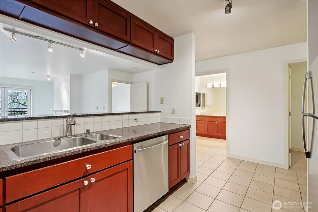 701 1st Avenue N Seattle WA 98109
