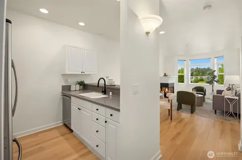 122 S State Street Kirkland WA 98033