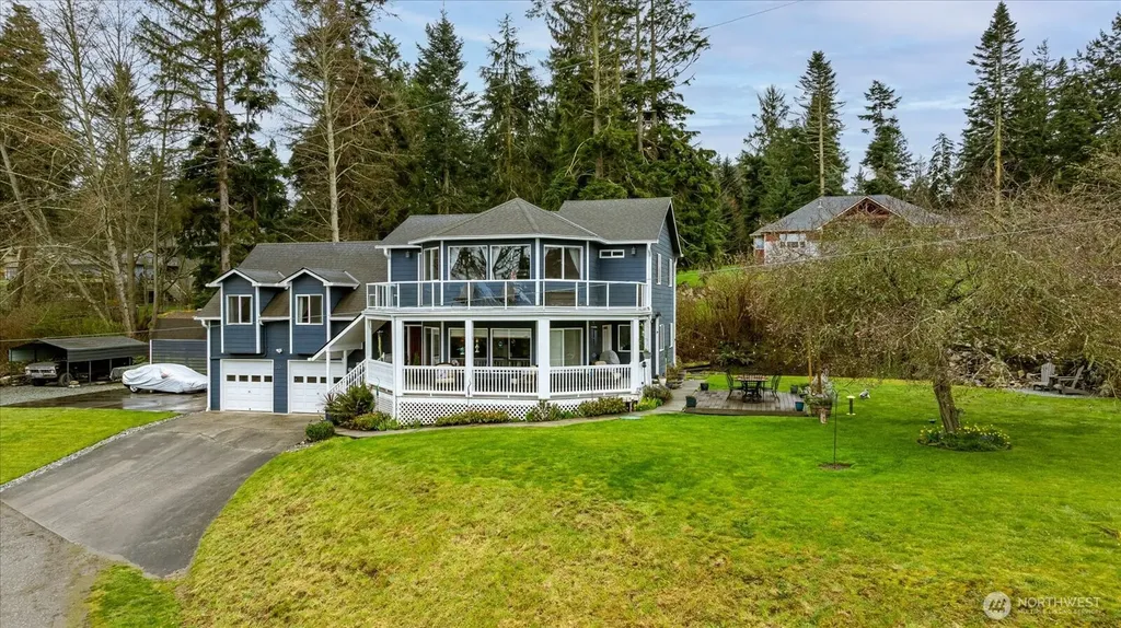 2011 Sandusky Road Oak Harbor WA 98277