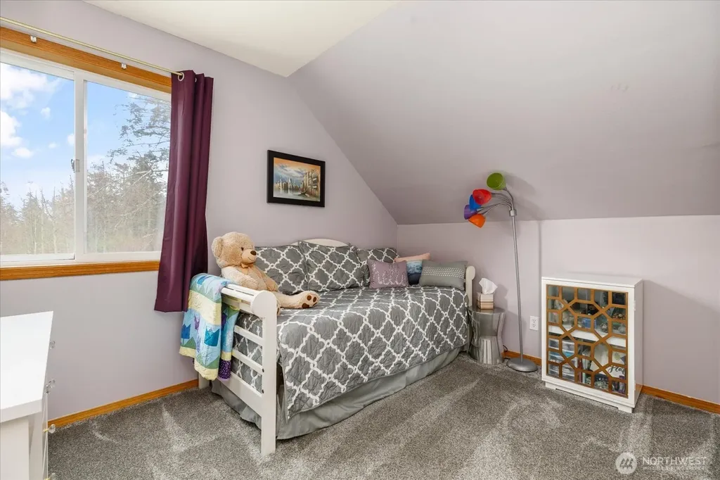 2011 Sandusky Road Oak Harbor WA 98277