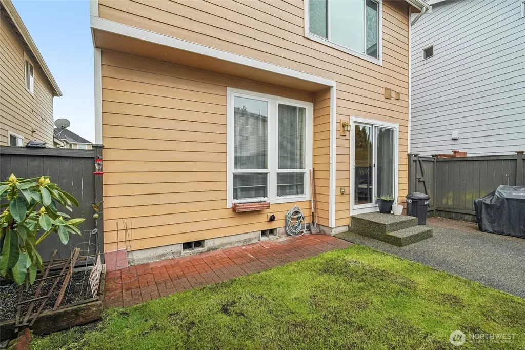 11417 185th Street E Puyallup WA 98374