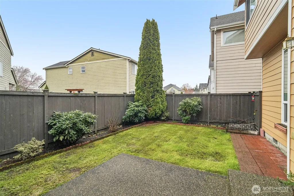 11417 185th Street E Puyallup WA 98374