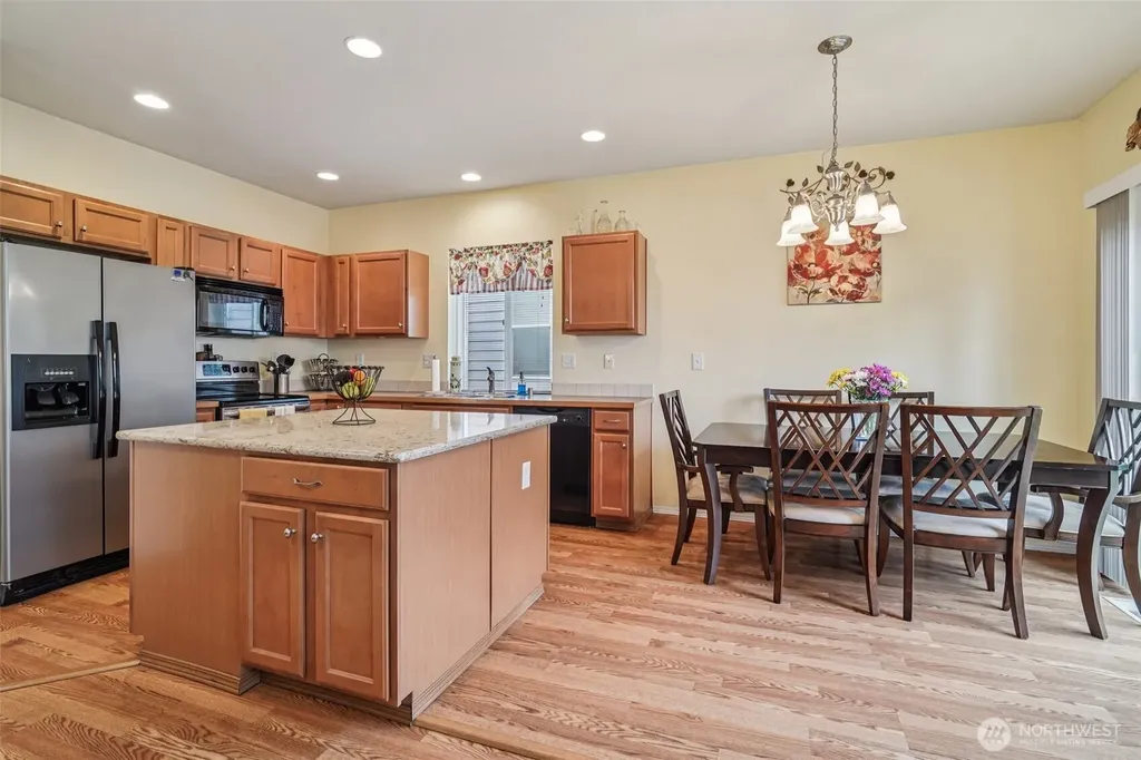11417 185th Street E Puyallup WA 98374