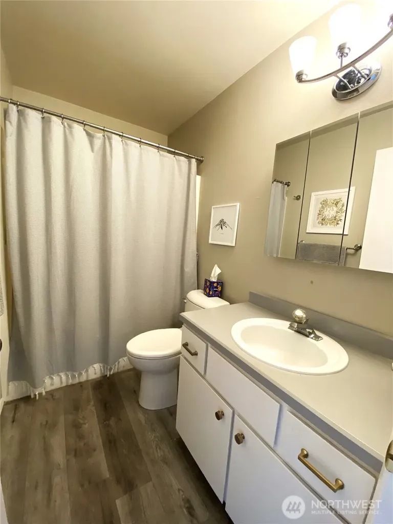 986 Highline Drive East Wenatchee WA 98802