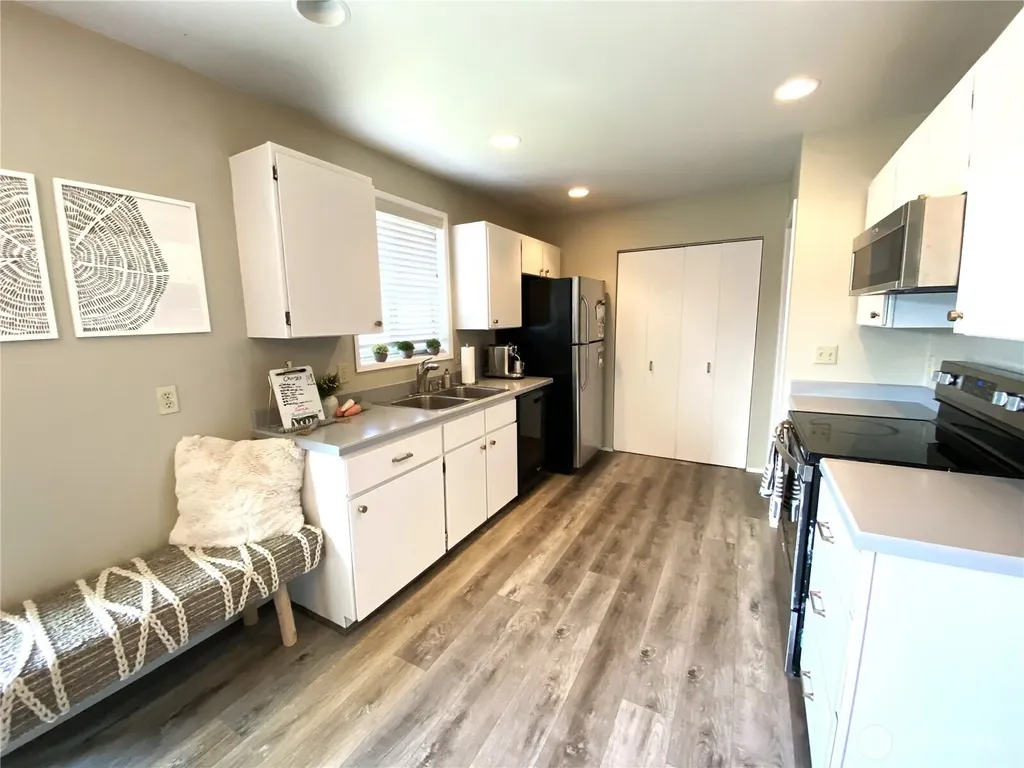 986 Highline Drive East Wenatchee WA 98802