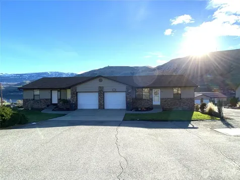 986 Highline Drive East Wenatchee WA 98802