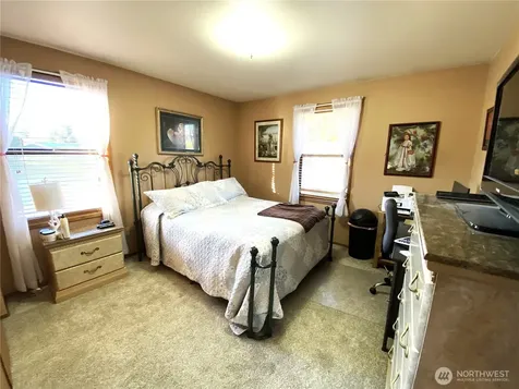 986 Highline Drive East Wenatchee WA 98802