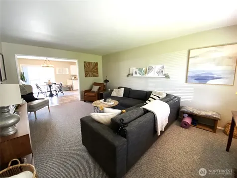 986 Highline Drive East Wenatchee WA 98802