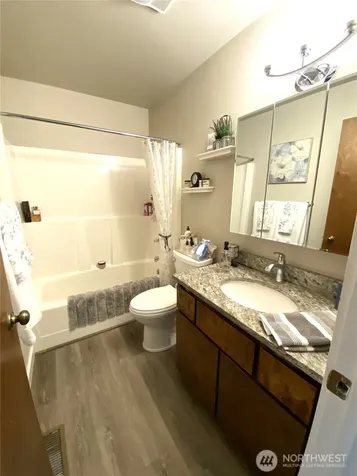 982 Highline Drive East Wenatchee WA 98802